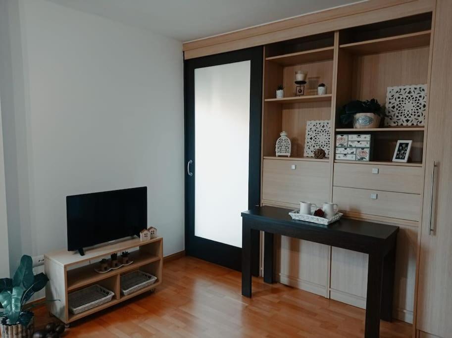 Апартаменти Acogedor Apartamento Con Piscina Y Garaje Уеска Екстер'єр фото